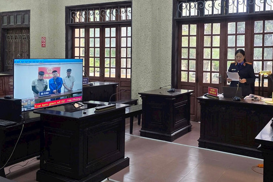 Cùng nhau sử dụng ma túy tại nhà, 3 bị cáo lĩnh hơn 23 năm tù