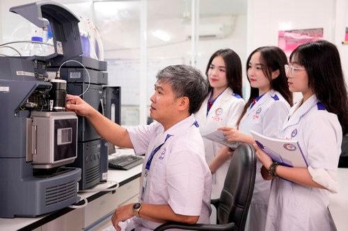 Trường Đại học Y Dược Cần Thơ đứng thứ 2 cả nước ở khối ngành sức khỏe