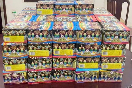 Lên mạng xã hội mua pháo hoa nổ trái phép về bán kiếm lời