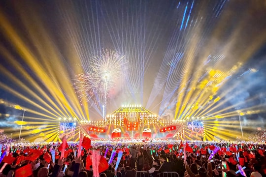 Quảng Ninh tưng bừng chào mừng thành công Đại hội XIV của Đảng