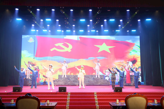 Sáng mãi niềm tin theo Đảng