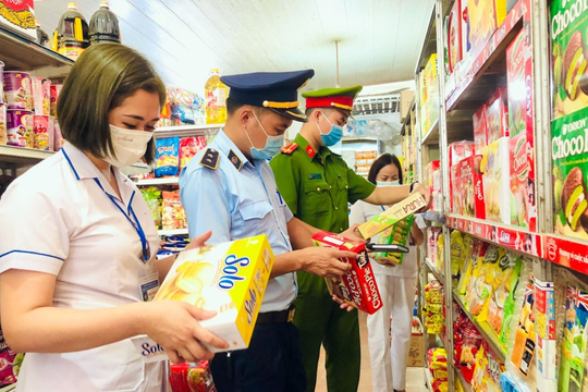 Hà Nội tăng cường kiểm soát thị trường, xử lý vi phạm dịp Tết Bính Ngọ 2026
