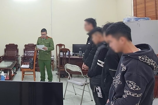 Khởi tố nhóm thanh thiếu niên gây thương tích cho nhiều người