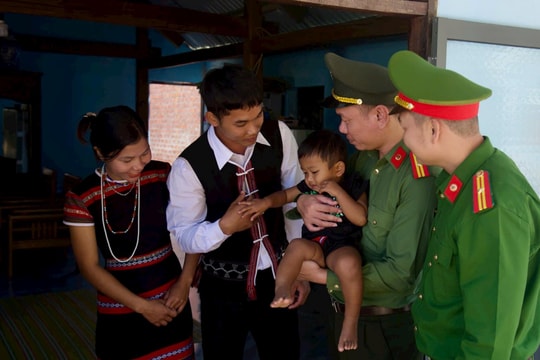 An cư bên những ngôi nhà mới từ chiến dịch Quang Trung