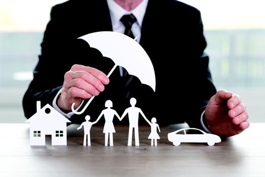 Doanh nghiệp bảo hiểm cán đích ngoạn mục