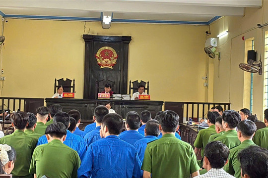 Tuyên án 29 bị cáo dùng hung khí hỗn chiến