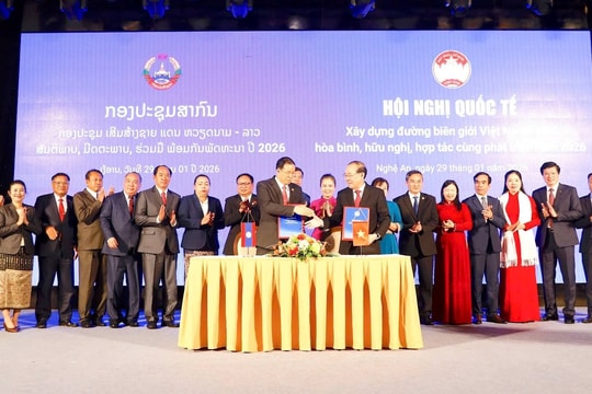 Xây dựng biên giới Việt Nam - Lào hòa bình, hữu nghị, hợp tác cùng phát triển