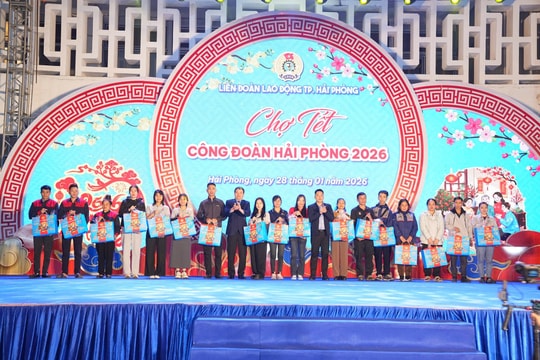 Hơn 20.000 suất quà Tết trao tặng cho người lao động Hải Phòng