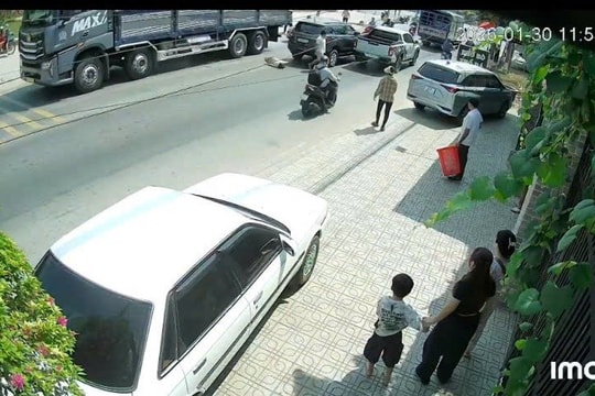 Tài xế bị hành hung nguy kịch, nghi va chạm giao thông