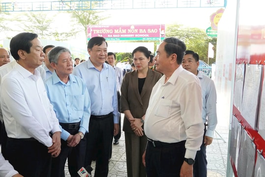 Chủ tịch Quốc hội Trần Thanh Mẫn khảo sát công tác chuẩn bị bầu cử tại Đồng Tháp