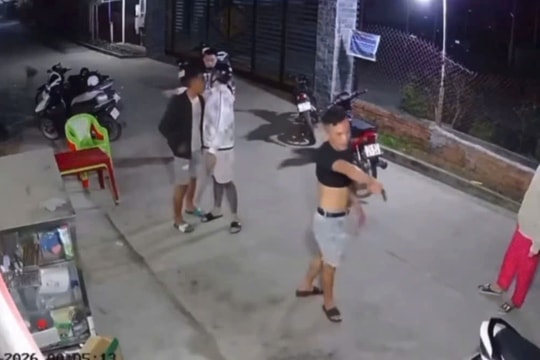 Nam thanh niên mang theo mã tấu chém người tử vong