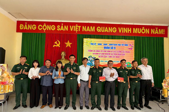 Lãnh đạo tỉnh Tây Ninh thăm, chúc Tết các đơn vị lực lượng vũ trang