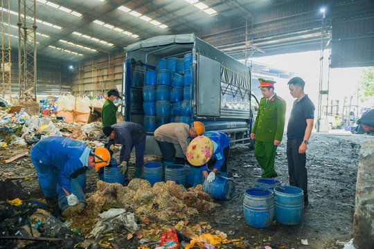 Hải Phòng tiêu hủy hơn 5 tấn giá đỗ sử dụng chất cấm