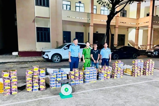 Phát hiện vụ vận chuyển hơn 300 kg pháo nổ qua đường… bưu chính