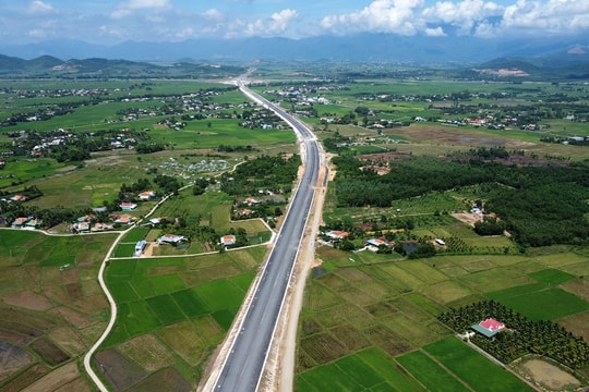 Khánh Hòa thông qua danh mục thu hồi hơn 1.300ha đất phục vụ phát triển công nghiệp, hạ tầng