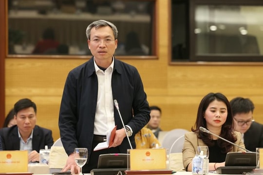 Bộ Công an khuyến khích người dân phản ánh vi phạm giao thông qua VNeID