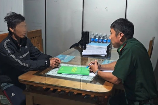 Bắt đối tượng bị truy nã khi đang làm việc trên tàu cá