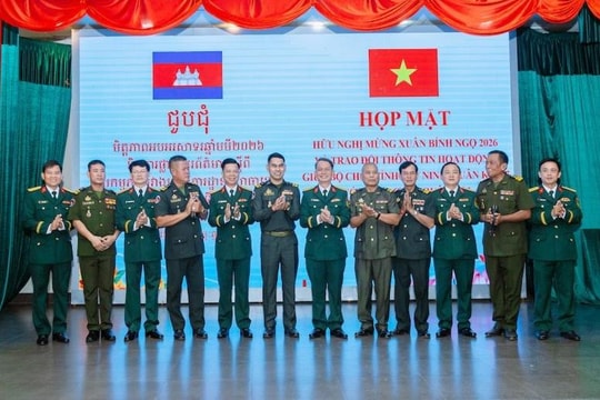 Bộ CHQS tỉnh Tây Ninh giao lưu hữu nghị với Quân đội Hoàng gia Campuchia