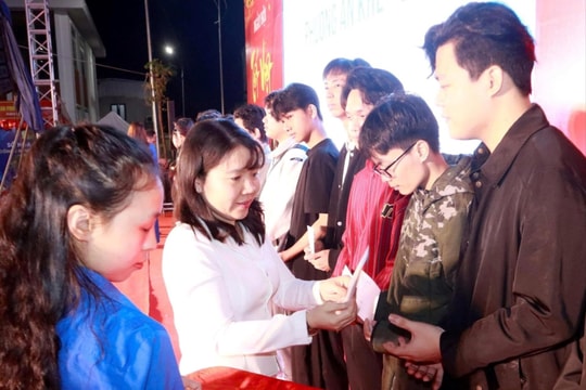 5 cặp anh em ruột cùng tình nguyện lên đường nhập ngũ
