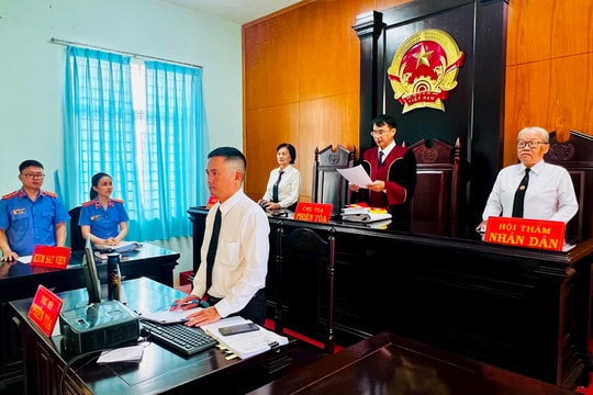TAND khu vực 16 – TP.HCM tổ chức phiên tòa hình sự trực tuyến rút kinh nghiệm
