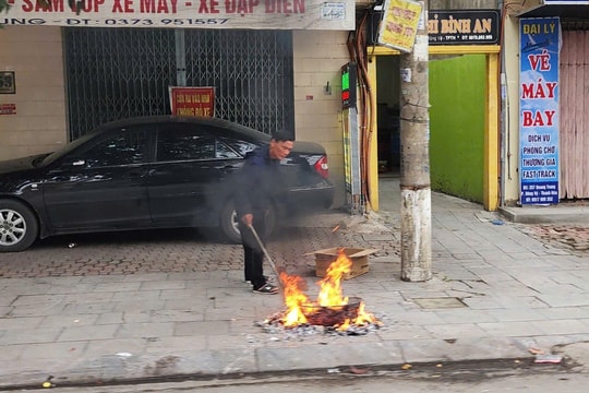 Hệ lụy khôn lường từ đốt vàng mã tràn lan
