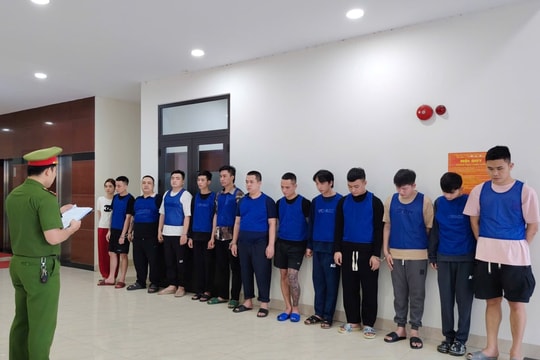 Triệt phá đường dây lừa đảo mạo danh ngân hàng, chiếm đoạt gần 100 tỷ đồng