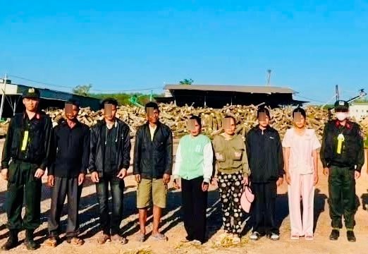 Xử phạt 138 triệu đồng, trục xuất 7 người nước ngoài lao động “chui”