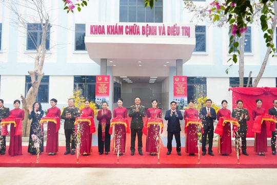 Khánh thành nhà khám chữa bệnh Trung tâm Y tế Tương Dương