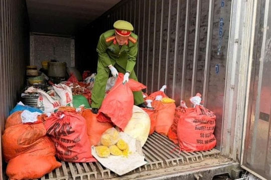 Khởi tố vụ trộn chất Vàng O vào riềng xay bán ra thị trường