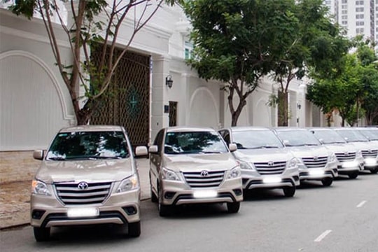 Khó thuê xe tự lái ở Hà Nội dịp cận Tết