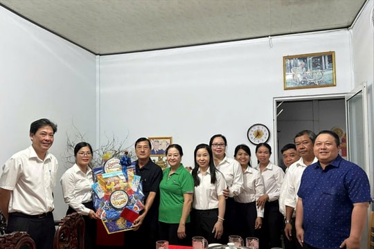 TAND khu vực 9 – Cần Thơ thăm, chúc Tết nguyên lãnh đạo