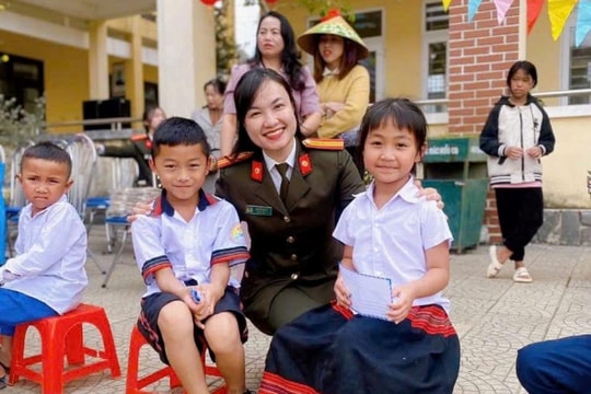Thắp 'lửa Xuân' nơi biên cương A Lưới