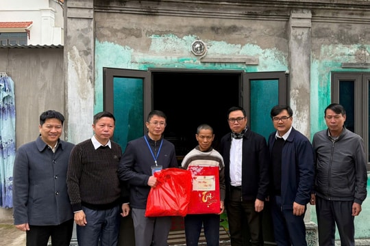 TAND TP. Hải Phòng thăm hỏi, tặng quà các gia đình khó khăn