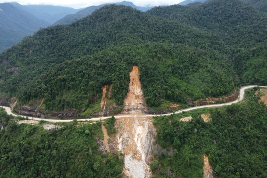 Khánh Hòa mở lại đèo Khánh Lê