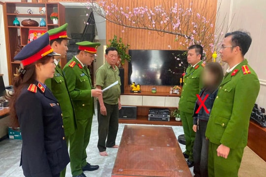 Khởi tố hai "ông lớn" xe điện ở Sầm Sơn về tội trốn thuế