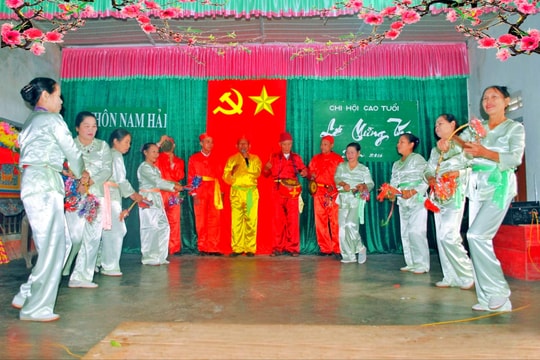 Hát Sắc bùa - Thanh âm của may mắn và khát vọng an lành