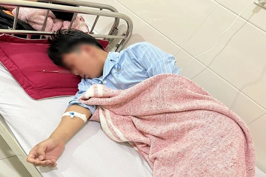 Nhiều người nhập viện sau khi ăn bánh mì