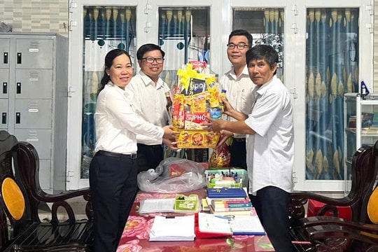 TAND khu vực 7 – Cần Thơ chúc Tết, tri ân nguyên lãnh đạo qua các thời kỳ