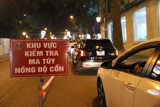 Hà Nội xử phạt 110 tài xế vi phạm nồng độ cồn trong ngày 28 Tết