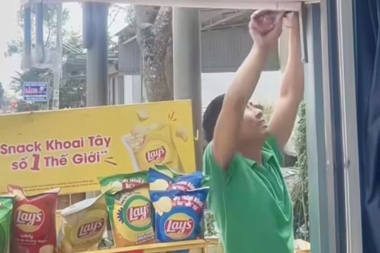 Phát hiện nhiều biển quảng cáo gắn web cá cược trái phép