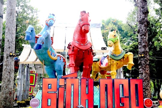 Ngắm ngựa tung vó giữa "siêu đô thị" TP.HCM