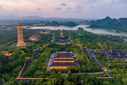 Chùa Bái Đính - điểm du lịch văn hóa tâm linh thu hút du khách dịp Tết