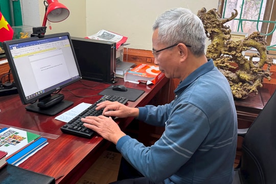 Đầu xuân đọc hồi ký về một đời “cầm cân nảy mực”