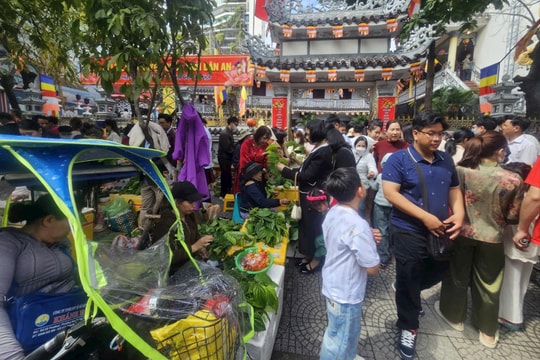 Tăng cường giám sát giá cả, an ninh tại các khu du lịch trọng điểm