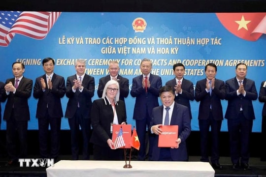 Tổng Bí thư Tô Lâm chứng kiến lễ ký và trao thỏa thuận hợp tác Việt Nam-Hoa Kỳ