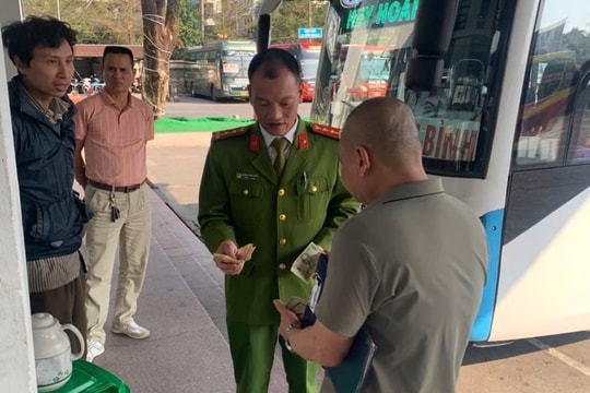Không có tiền về quê ăn Tết, người đàn ông được công an hỗ trợ đoàn tụ gia đình