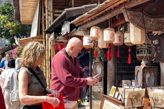 Hà Nội đón lượng khách du lịch kỷ lục trong kỳ nghỉ Tết