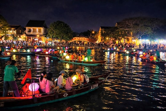 Đà Nẵng thu gần 4.000 tỷ đồng từ du lịch trong dịp Tết Bính Ngọ 2026