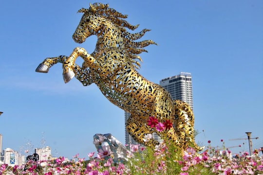 Đà Nẵng: Đề xuất tiếp tục tận dụng linh vật Kim Mã sau Tết Bính Ngọ 2026