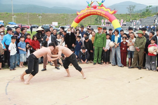 Khai hội chùa Hương Tích 2026 - Rộn ràng sắc màu văn hóa dân gian